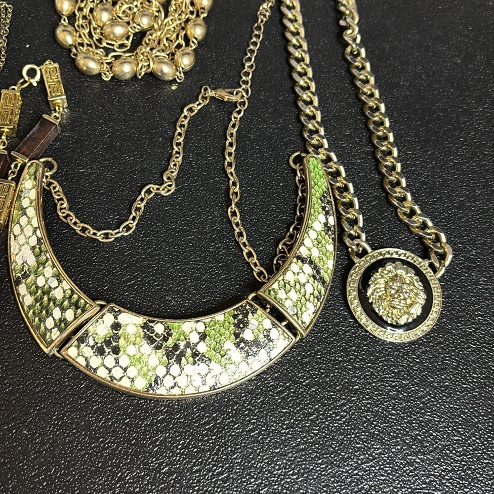 Bundle Lot 6 Gold Tone Fashion Wearable Necklace Jewel Statement - Picture 2 of 4